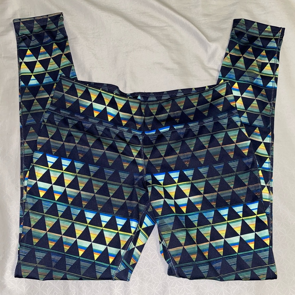 High-rise triangle leggings